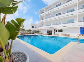 azuLine Hotel Mediterráneo, viešbutis mieste Santa Eularia des Riu