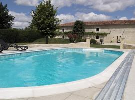 Gites Les Grandes Ecures, casa vacacional en Mons