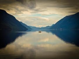 Sandviken Camping, hotel rom&aacute;ntico en Austbygdi