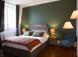 La boh&egrave;me - Chambres d&rsquo;h&ocirc;tes, golf hotel in Senlis