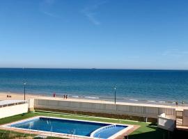 Pool and Beach View House, holiday home in Sueca
