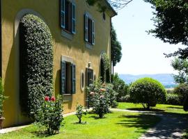 Poggio Vaccaio Casa Alba, hotel Binamiban