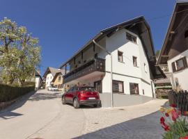 Lake Bled Holiday Home, вілла у Бледі