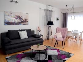 Apartments La Luna, hotel s 3 zvezdicami v mestu Zadar