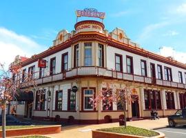 Feilding Hotel, hotel in Feilding