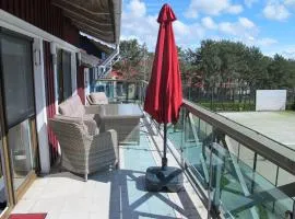 Nida Vėtrungių 3, Marių apartamentai