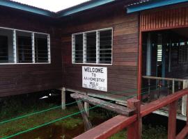 AA Homestay, hôtel à Mulu