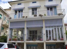 Affittacamere La Zattera, homestay in Lido di Camaiore