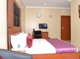 Limoh Suites, hotel en Benin City