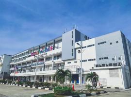 Aman Hills Hotel, hotel near Limbang Airport - LMN, Kampong Timbunan