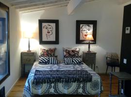le dit vin secret, B&B in Aigues-Mortes