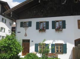 Ferienhaus Bichler, hotell i Mittenwald
