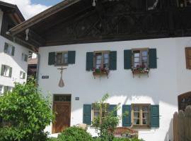 Ferienhaus Bichler, sumarbústaður í Mittenwald