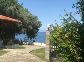 Zeusplace Seaside Home private beach and parking, hotel di Plaka Litochorou