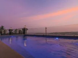 Hill Top Luxury Villa - 3 BHK || Infinity Pool