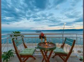 TOP LOCATION! BEACH & CENTER APT 4