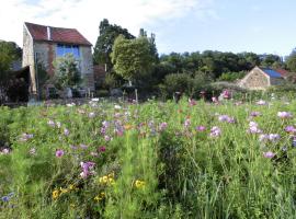 Vineyard Garden Studio, villa sihtkohas Mont-Saint-Jean