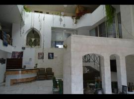 Al-Mujeb, hotel v destinaci Kerak
