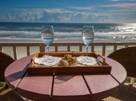 Family Friendly - Direct Oceanfront Sanibel 303, hotel in Daytona Beach Shores