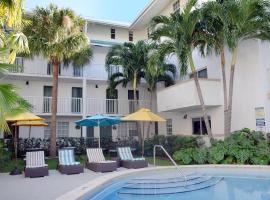 Suites at Coral Resorts, hotell i nærheten av Bill Baggs Cape State Park i Miami