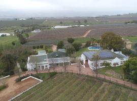 Zonnevanger Guesthouse, מלון ליד Nelson Wine Estate, Noorder-Paarl