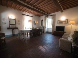 Casale Amati Country House, maison de vacances à Ortonovo