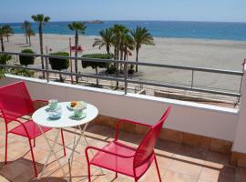 Habitaciones Hernández, hotel v destinaci Carboneras