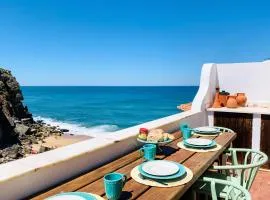Azenhas do Mar Beach House