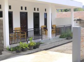 EJA GUEST HOUSE, hotel a Ende