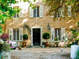 B&B Domaine Le Clos du Pavillon, מקום אירוח B&B בבריניול