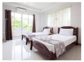 Namhasin House, guest house in Koh Tao