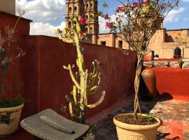 Casa Eugenia Hotel, hotel cerca de Aeropuerto internacional General Francisco J. Mujica - MLM, Morelia