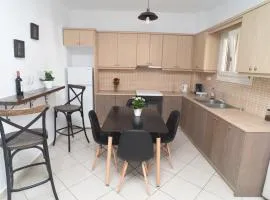 Little Yard Studios & Apartments #2
