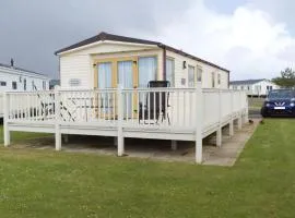 Manor Park Hunstanton pets go free Linen Included