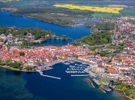 Unterkunft Müritz, hotel v destinaci Waren