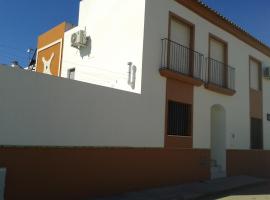 3 Calle Margarita Nelken, Hotel in La Puebla de Cazalla