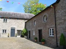 Glanhenwye Courtyard Cottages