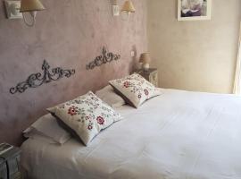 Le Crillon, romantični hotel u gradu Murs