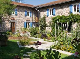 Aux 3 sapins, Bed & Breakfast in Ronno