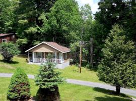 Rock Castle Resort, hotel que acepta mascotas en Lake George