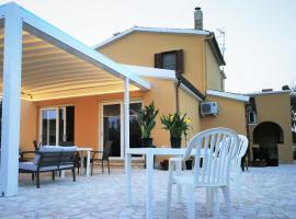 B&B Fiori di Pesco, bed & breakfast a Fertilia