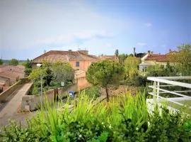 Tout confort ! Climatisation, Calme, Piscine, Parking Gratuit, Terrasse, Wifi