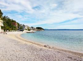 Apartment Iris, hotel in Drasnice