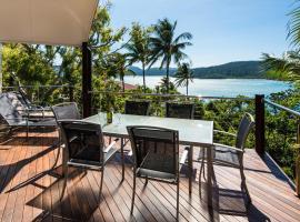 Cooinda Gardens on Hamilton Island by HIHA, golf hotel in Hamilton Island