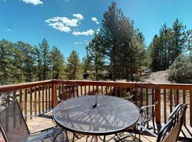 Whispering Wind in the Trees - Permit #3504, khách sạn ở Estes Park