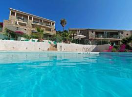 Residence Roc E Mare Carg&egrave;se