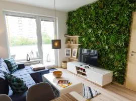 Spacy Modern Apartment near Hockey Stadium