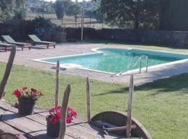 Casa rural osvilares, hôtel à Saint-Jacques-de-Compostelle près de : Special Olympics Galicia