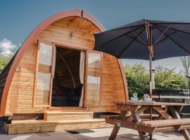 Wensleydale Glamping Pods, hotel a Redmire