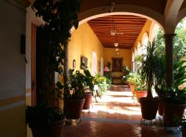 La Casa de los Patios Hotel & Spa, hotel in Sayula
